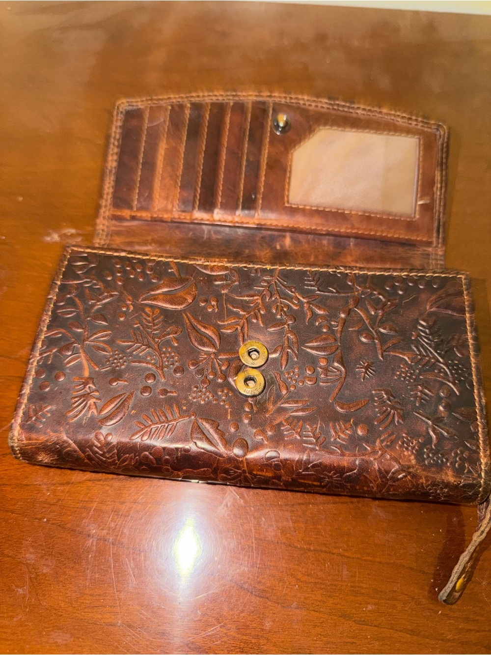 Leather Embossed Brown Men's Wallet - Classic Floral Design